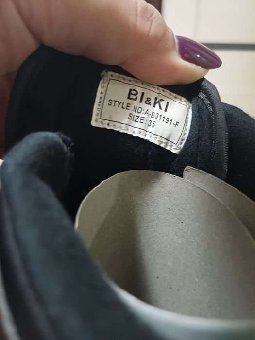 Продам обувь для мальчика зима , осень