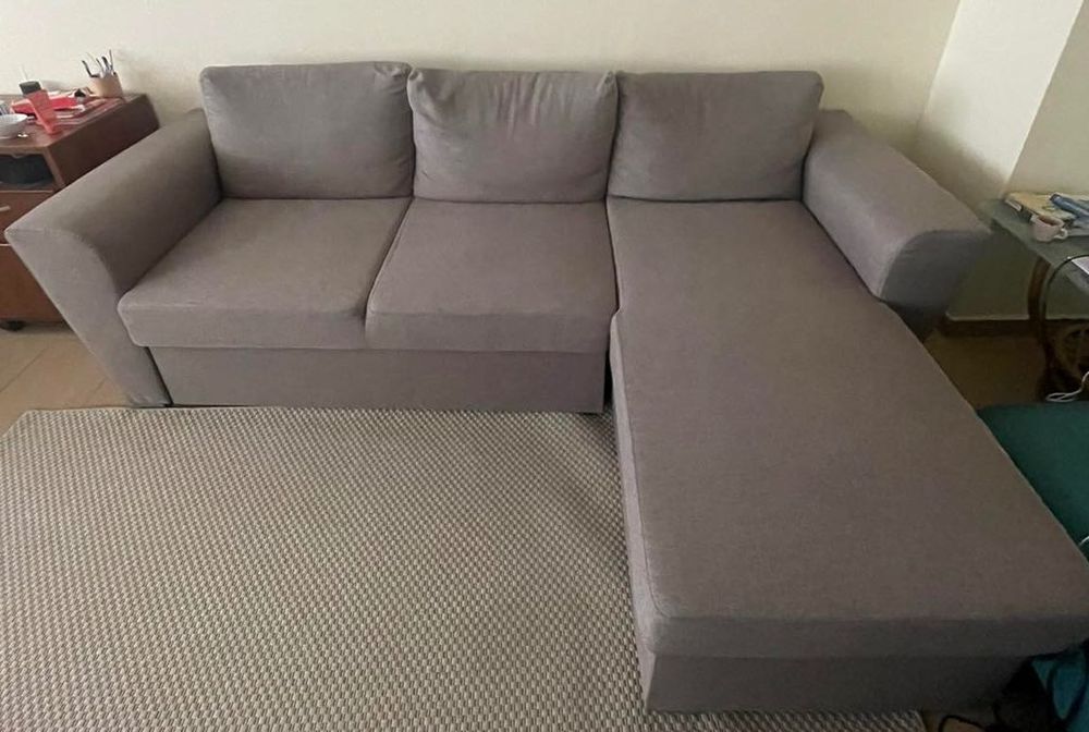 ПОДАРЕНО Разтегателен диван