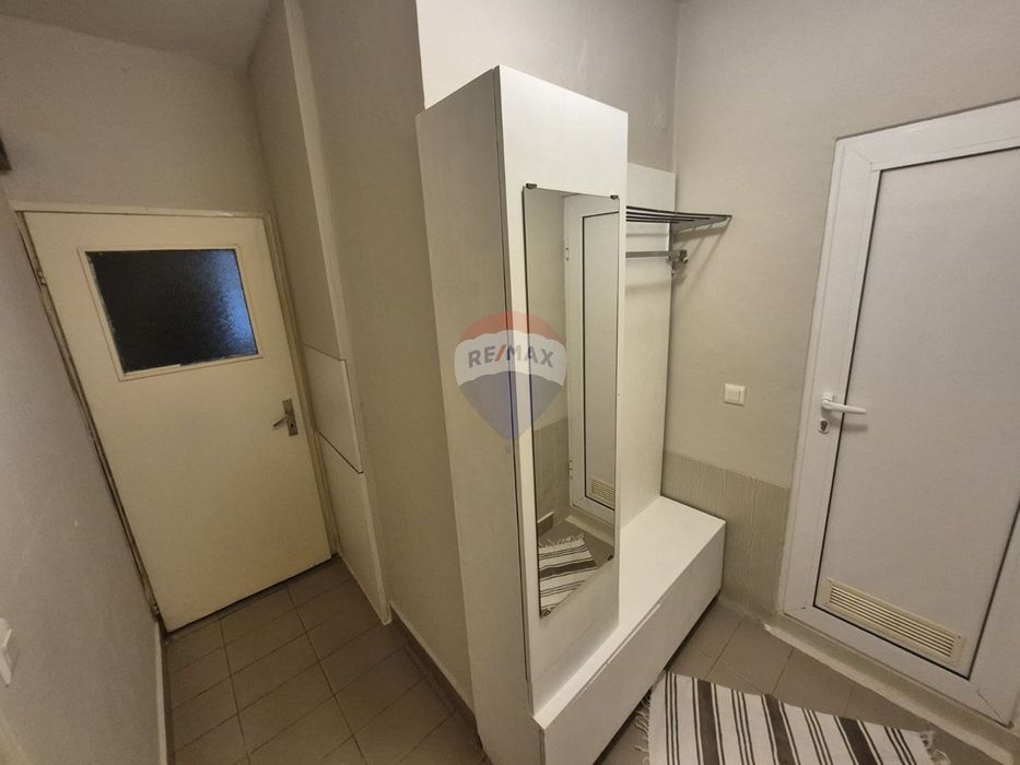 Дава се под наем Двустаен апартамент в Варна, ВИНС - 42 кв.м за 357 € - Снимка #4