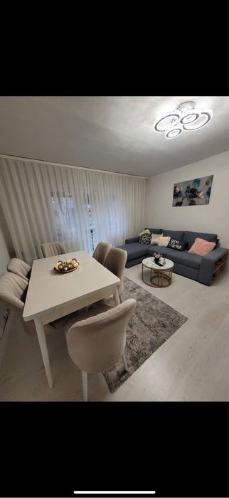 Apartament de închiriat