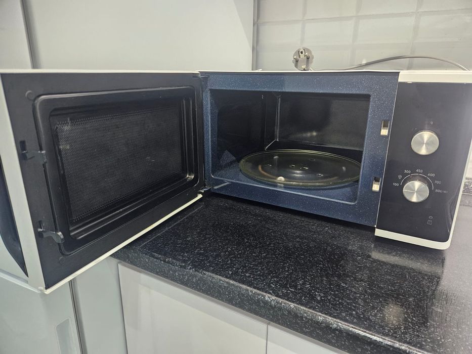 Продам микроволновку