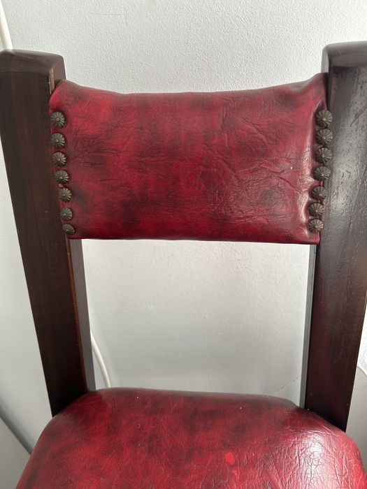 Scaun de bar din lemn masiv cu tapiterie de piele