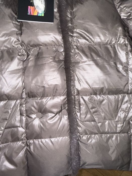 Продам женскую куртку