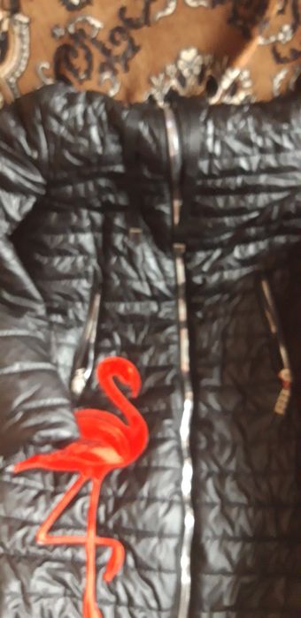 Продам демисезонную куртку