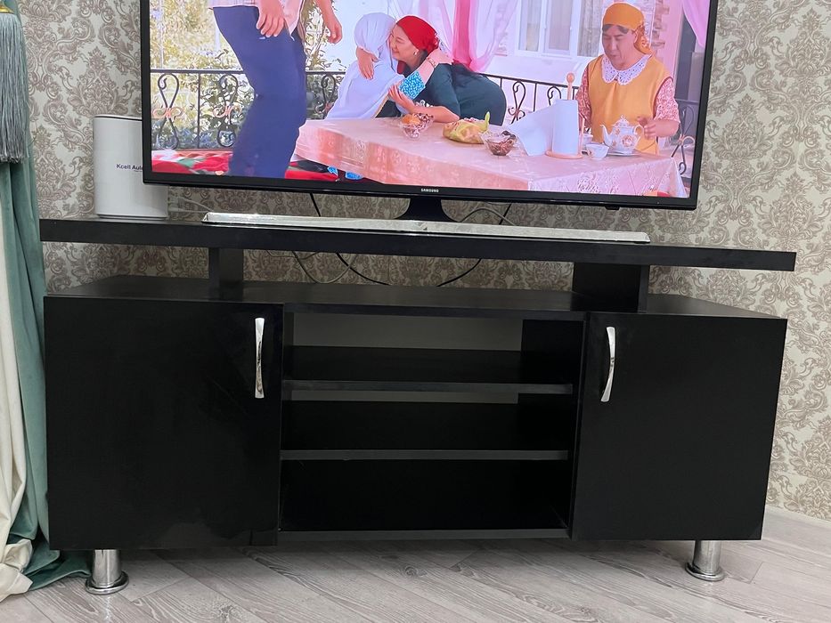 Шкафчик 120х37х52