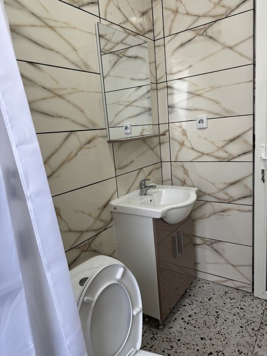 Central ap 2 cam Inchiriez ! Particular