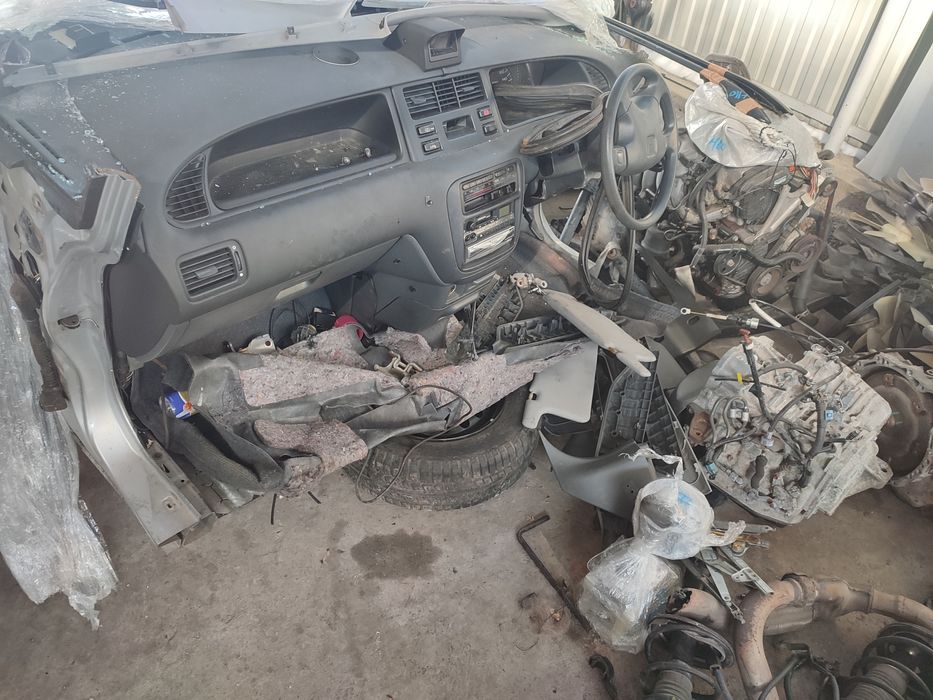 Крышка багажника Одиссей