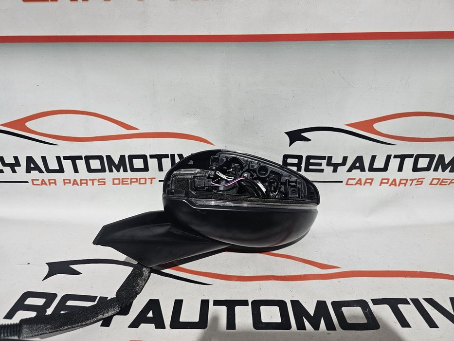 Oglinda stanga Honda Jazz dupa 2020 cod 049922