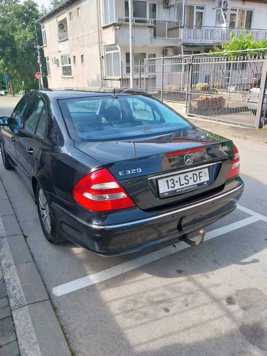 Мерцедес е320амг