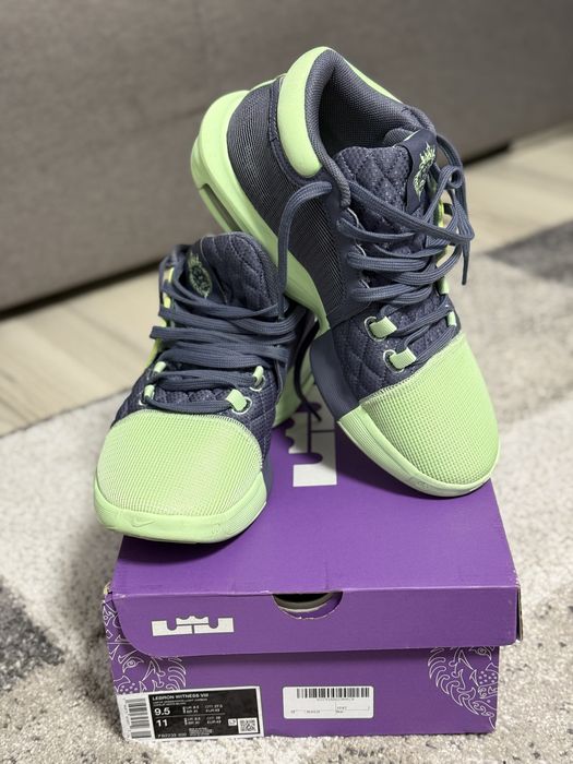Adidasi Lebron Witness VIII