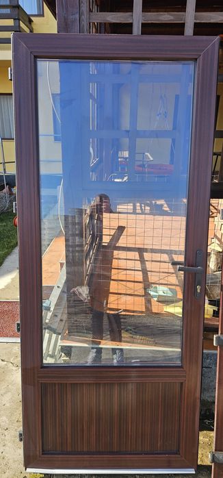 Usa dubla termopan - doua seturi de usi