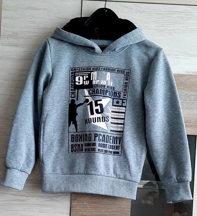 Мини играчки от яйцакрасива блузка-слонче,ръчно плетиво до3год,