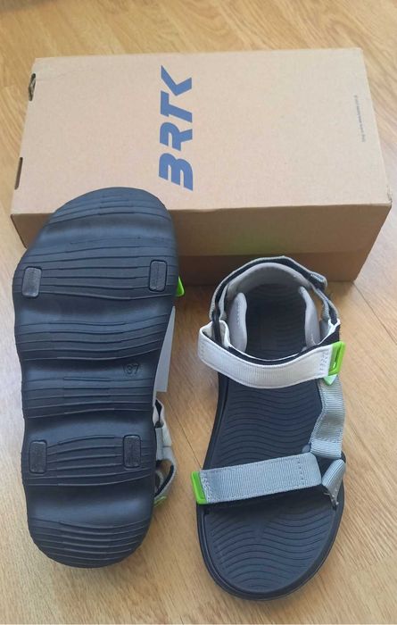 Sandale Bartek marimea 37