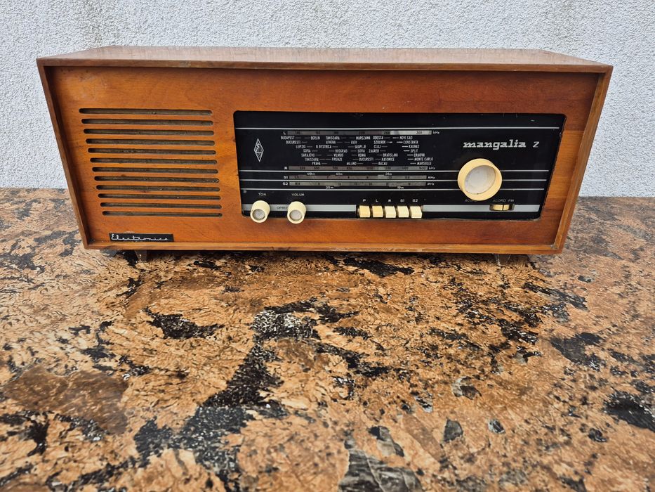 Radio mangalia 2 model S682 TA fabricat  Electronica made in Romania
