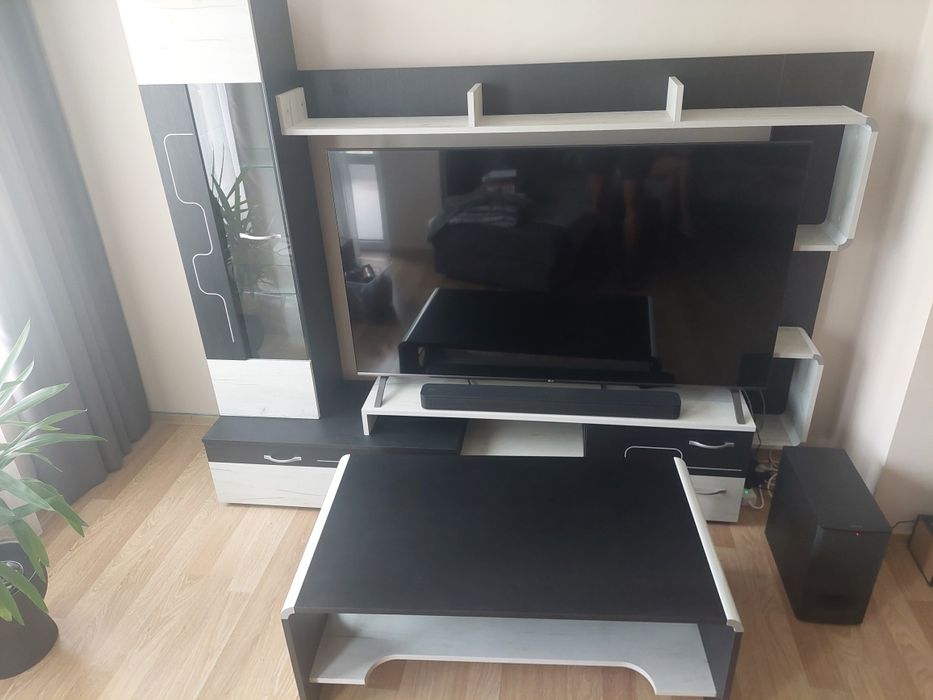 Уникална секция за тв + маса комплек за хол