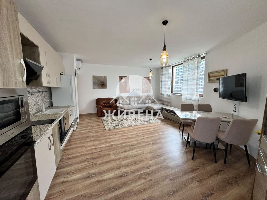Продава обзаведен 3-стаен апартамент, кв. Трошево, 125 кв.м - снимка 2