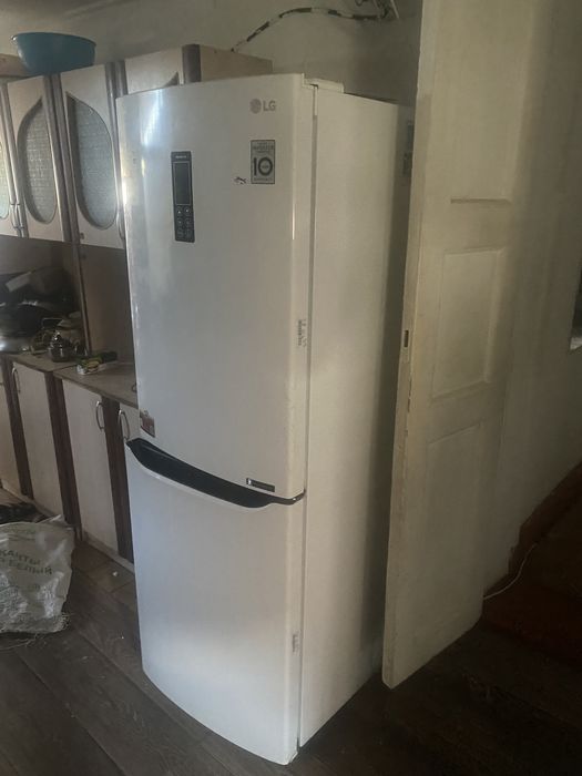 Холодильник LG б/у