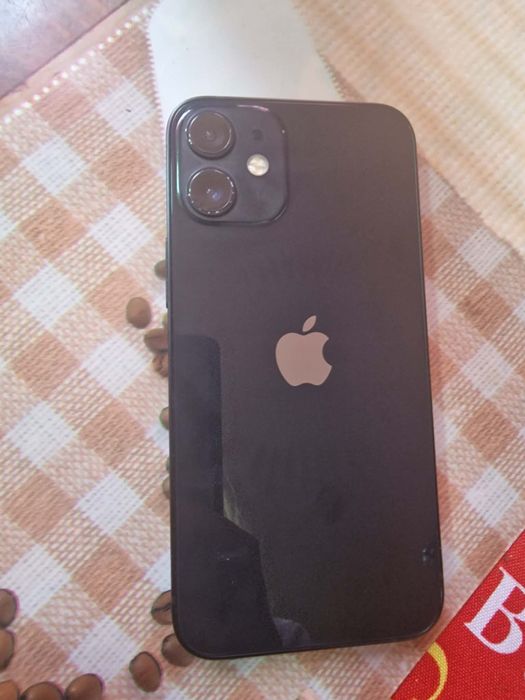 Vând Iphone 12 mini