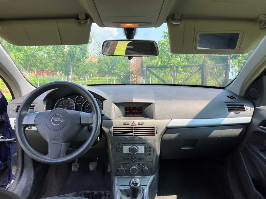 Opel Astra H, 2005, Benzină 1.4L