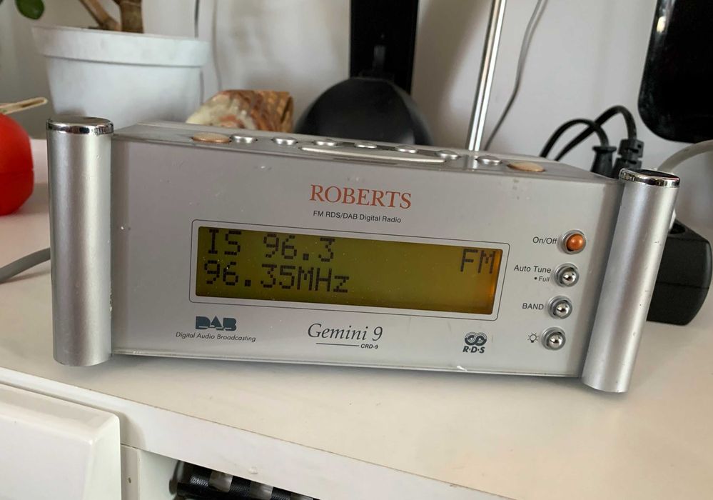 Radio DAB Roberts CRD-9 Gemini 9 DAB si FM cu RDS