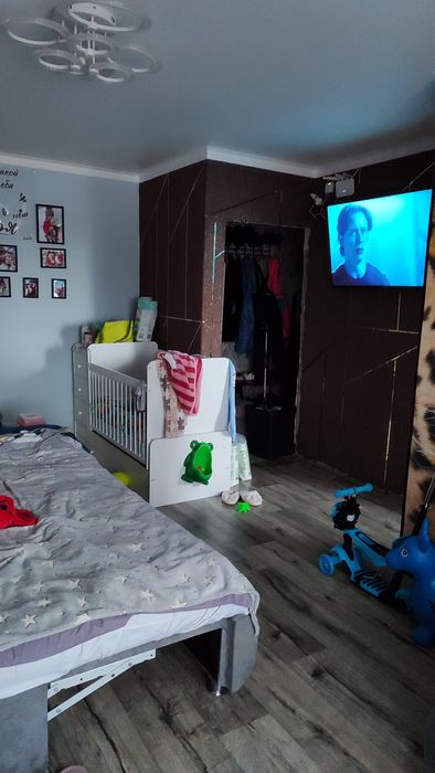 Продам 2 ком. квартиру на колосе