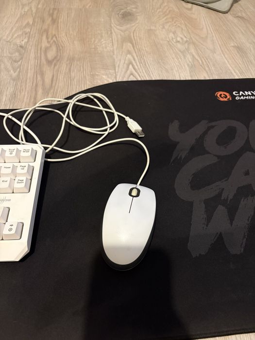 Геймърски комплект клавиатура + мишка logitech +Canyon Gaming Pad