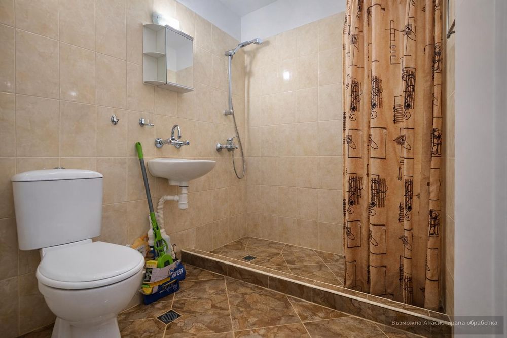 Дава се под наем Двустаен апартамент в Варна, Център - 41 кв.м за 418.71 € - Снимка #4