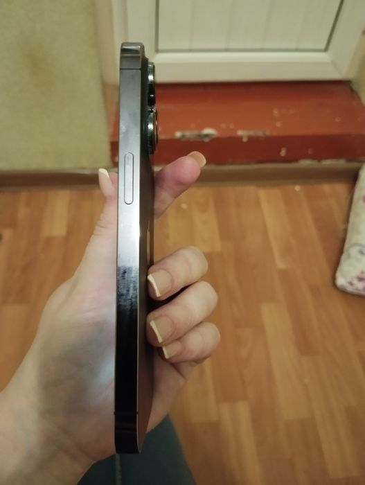 Продам айфон 14про