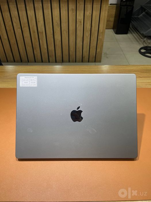 Macbook Pro M2 16-inch 16/512gb