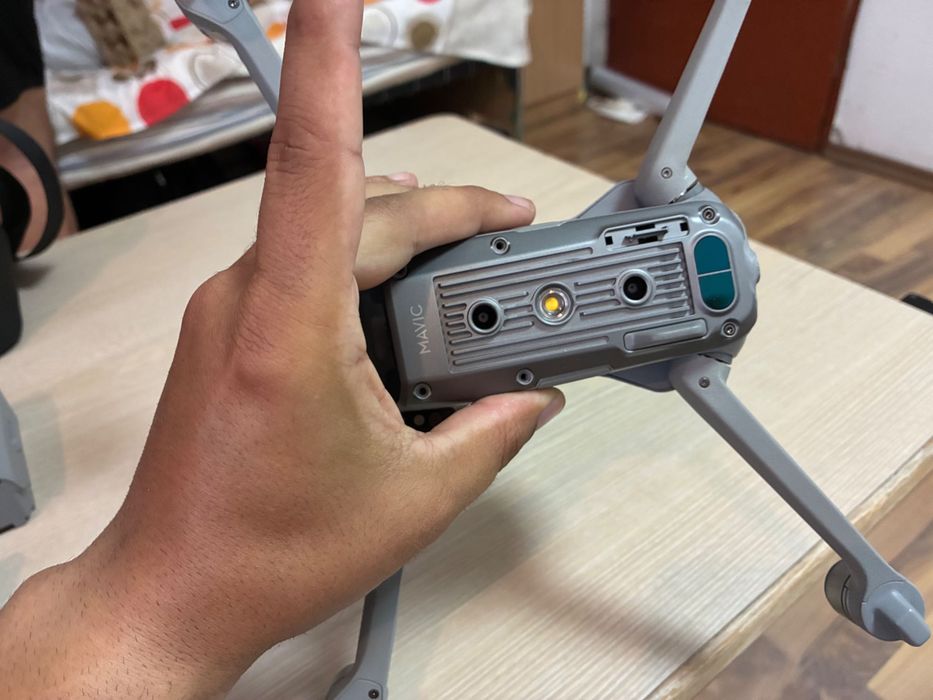 DJI MAVIC AIR 2 за части