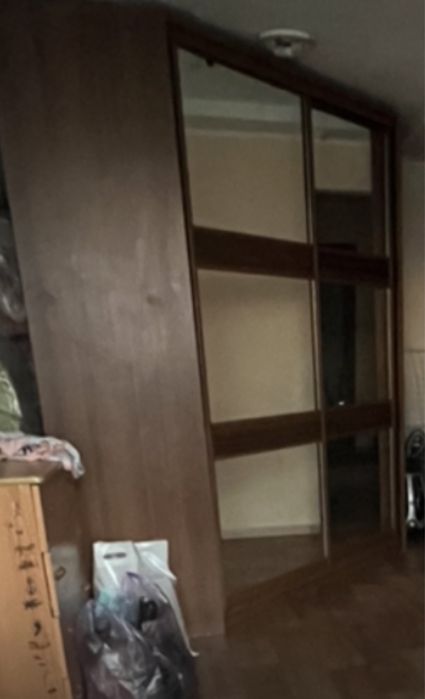 Самовывоз.Шкаф угловой купе, вместительный