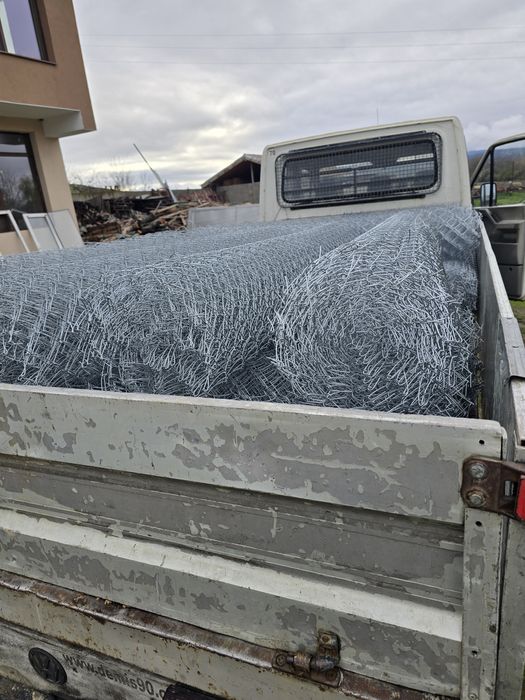 Оградна мрежа от стоманизирана тел