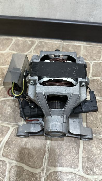 Мотор от стиральной машинки