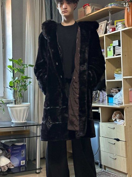 Шуба из мутона 46 - 50р. в отличном состоянии!