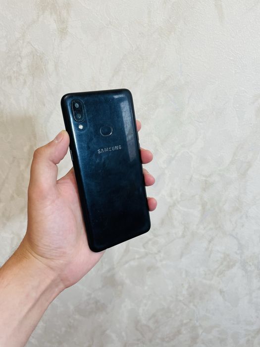 Продам Samsung A10s.