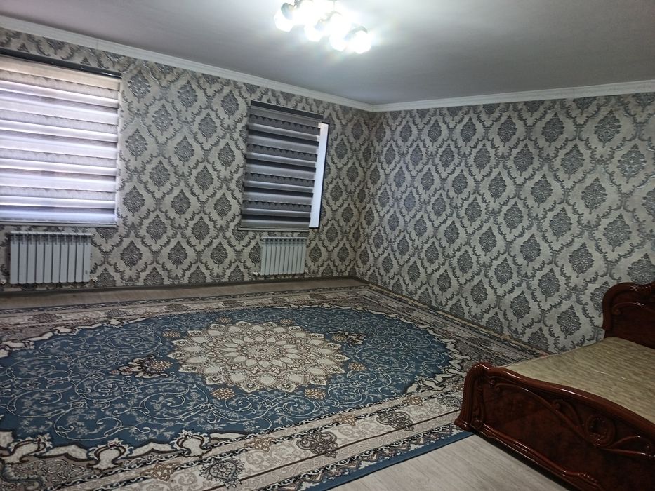 Fargona shahar, frunza massivda 3 xonali kvartira sotiladi, yangi dom