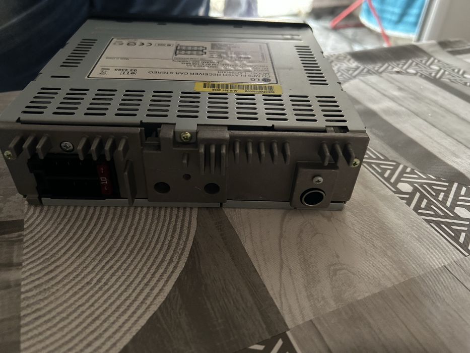 Чисто нов не е изпозван кастифончето с Aux и disk