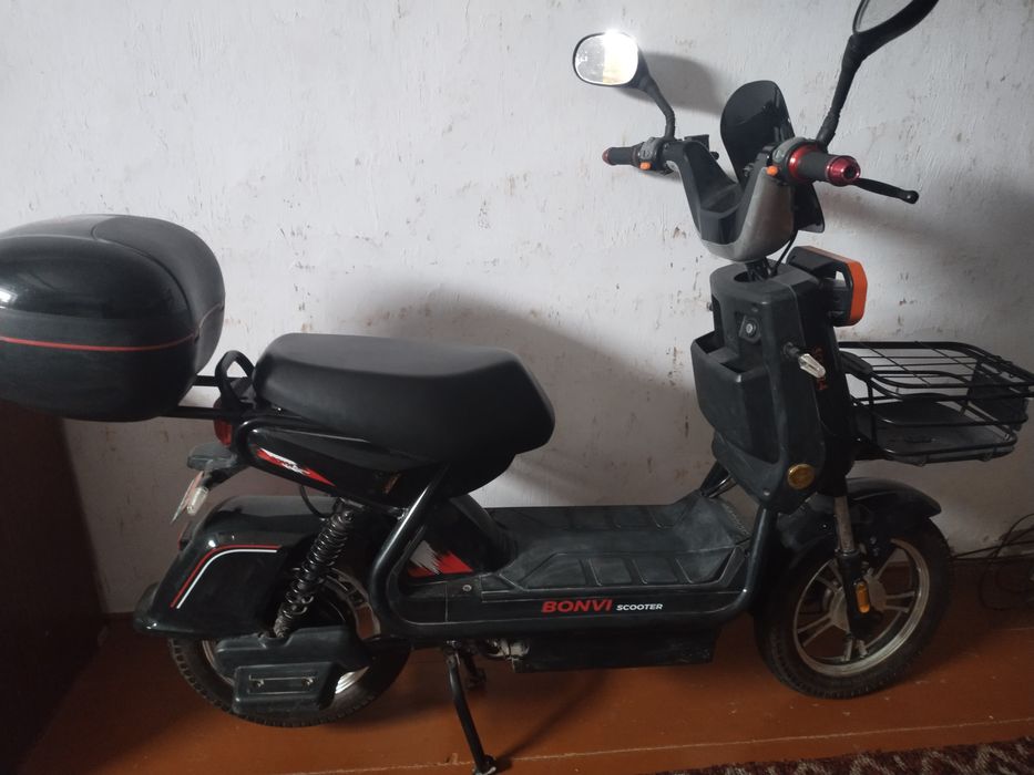 Электроскутер BONVI