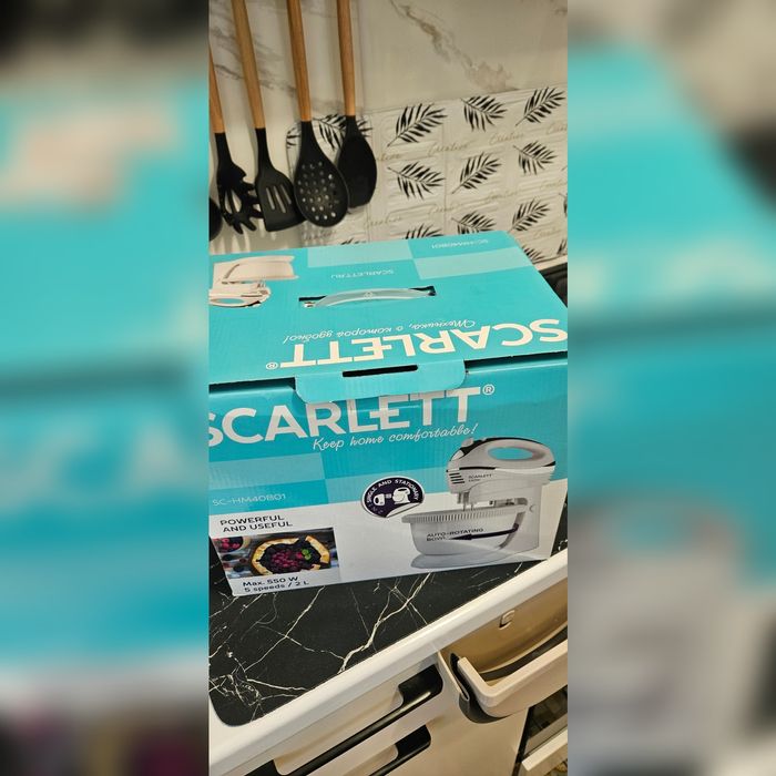 Миксер Scarlett 550 W