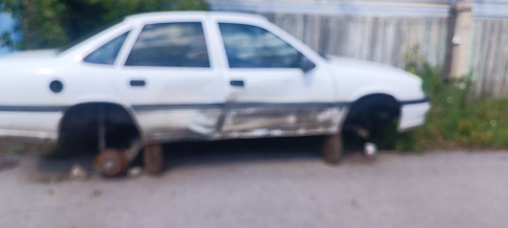 Продам опель вектра а на разбор