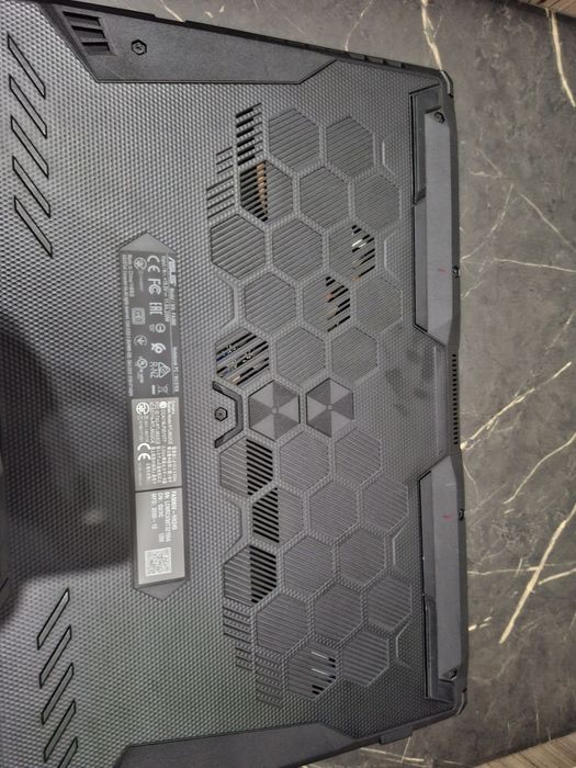 ASUS TUF Gaming A15 / Ryzen 7 / RTX 2060 / 24GB RAM / SSD 512GB