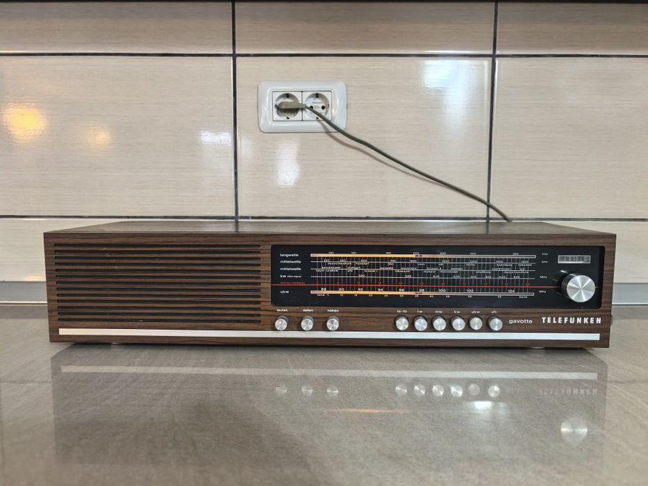 Radio Telefunken Gavotte 301 vintage cu boxa integrata