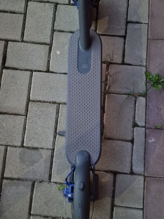 Vând Trotinetă Electrică Xiaomi Mi Electric Scooter 3