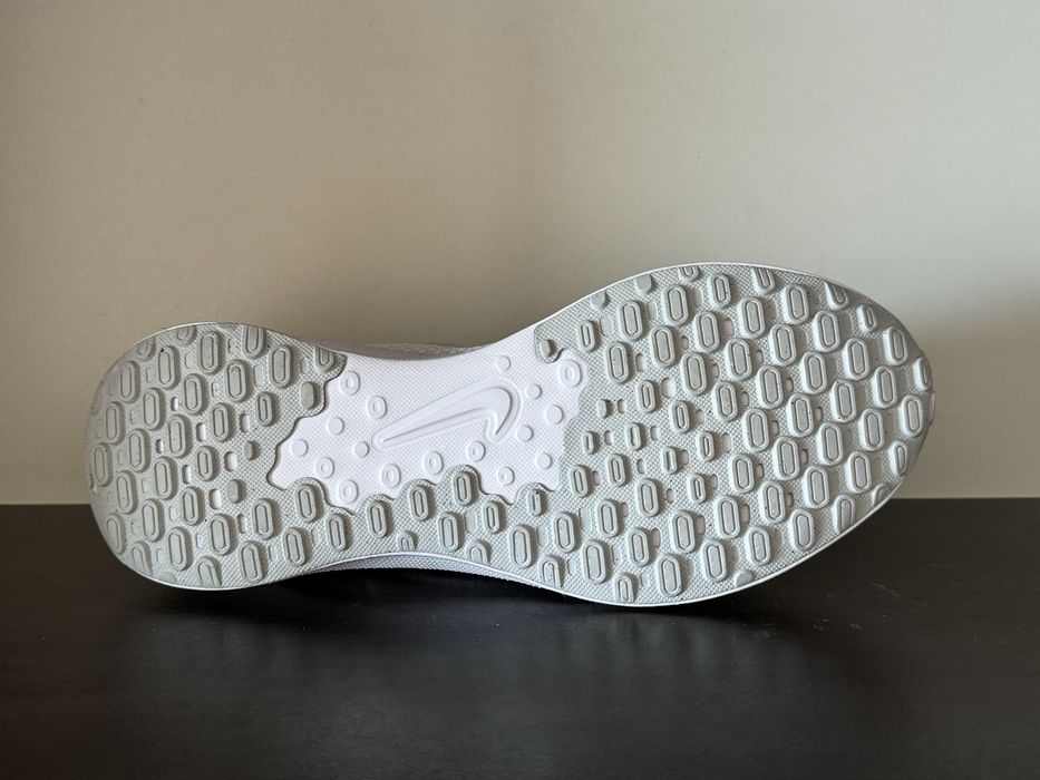 Nike Revolution 7/44н 28см Стелка Нови без Кутия