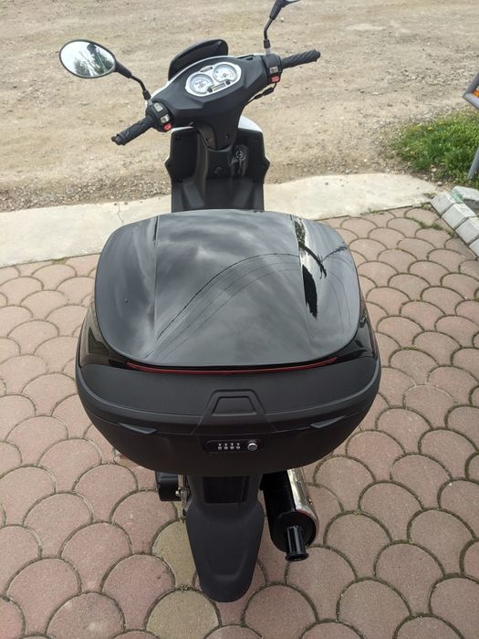 Scuter  Explorer 49 cm  2 timpi