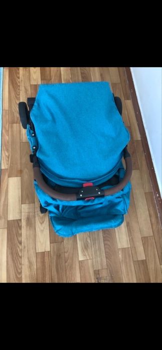 Продам легкую прогулочную коляску