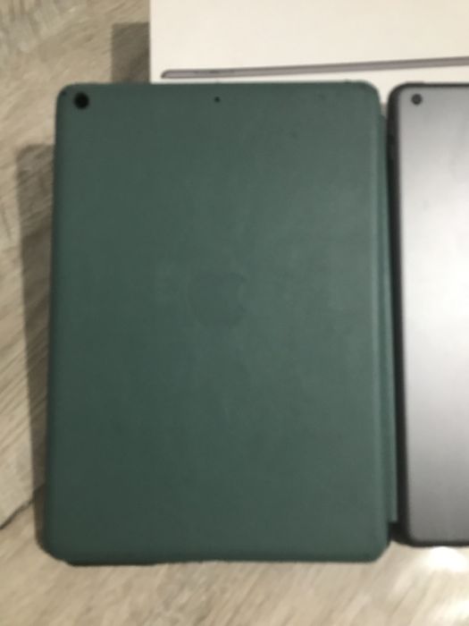 Продам Ipad 2019 Wi-Fi 32 GB