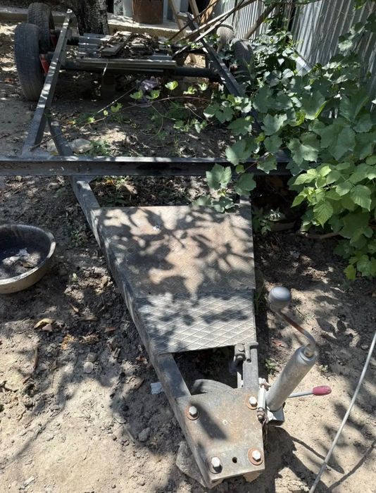 Продам прицеп двухосный