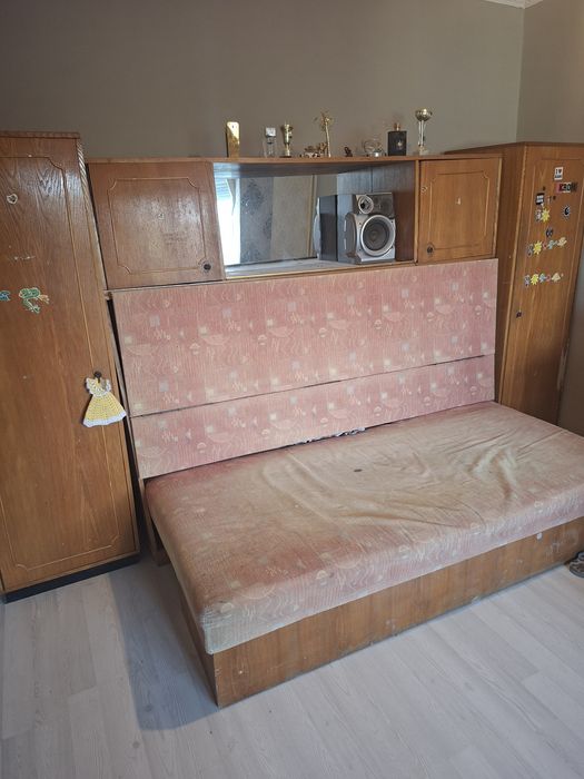Mobila camera împreuna cu pat