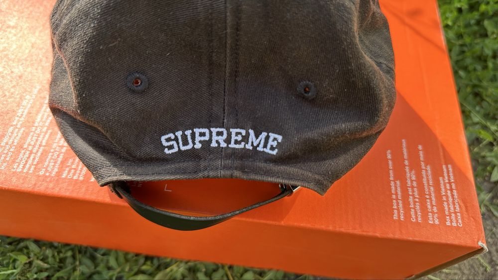 Sapca Supreme Visor Label 6-Panel